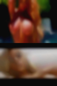 Horny naked girls woman Battle Creek.